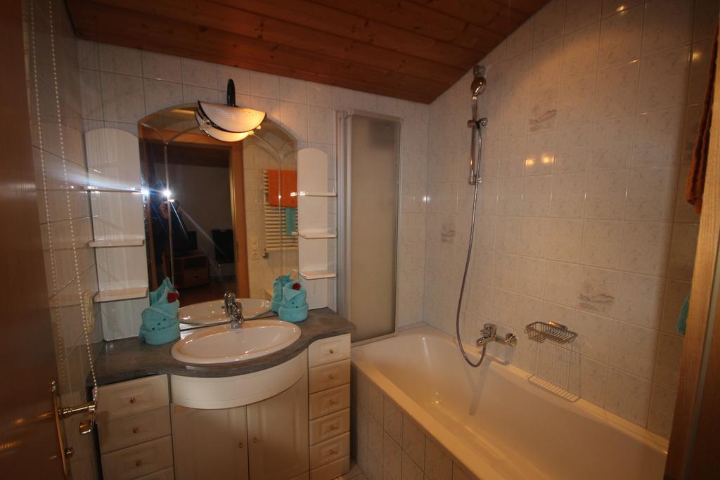 Alpenappartement Капрун Екстериор снимка